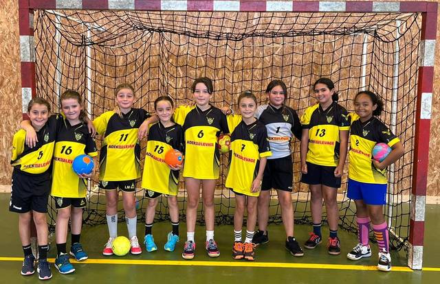 ARHB - U13F - 2022 / 2023 is a handball team. They are using SportEasy, the best web and mobile app to manage any sports team (football, soccer, rugby, basketball, baseball, hockey, volleyball...). Coaches and managers can organize the games and practices or send group messages to their players. Players have convenient access to their schedule or statistics. SportEasy is free and available online and there’s an app for iPhone and Android.