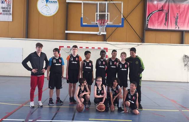 Union Sportive Vierzonnaise is a basket team. They are using SportEasy, the best web and mobile app to manage any sports team (football, soccer, rugby, basketball, baseball, hockey, volleyball...). Coaches and managers can organize the games and practices or send group messages to their players. Players have convenient access to their schedule or statistics. SportEasy is free and available online and there’s an app for iPhone and Android.