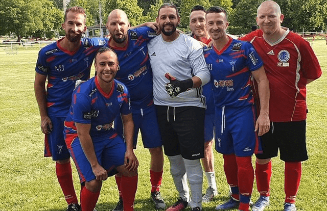 Foot Loisir LAMANON (SSL) is a football team. They are using SportEasy, the best web and mobile app to manage any sports team (football, soccer, rugby, basketball, baseball, hockey, volleyball...). Coaches and managers can organize the games and practices or send group messages to their players. Players have convenient access to their schedule or statistics. SportEasy is free and available online and there’s an app for iPhone and Android.
