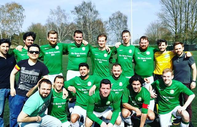 Men IV is a football team. They are using SportEasy, the best web and mobile app to manage any sports team (football, soccer, rugby, basketball, baseball, hockey, volleyball...). Coaches and managers can organize the games and practices or send group messages to their players. Players have convenient access to their schedule or statistics. SportEasy is free and available online and there’s an app for iPhone and Android.