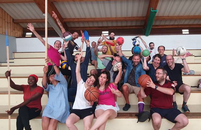 Sportoù-multisports Soir is a football team. They are using SportEasy, the best web and mobile app to manage any sports team (football, soccer, rugby, basketball, baseball, hockey, volleyball...). Coaches and managers can organize the games and practices or send group messages to their players. Players have convenient access to their schedule or statistics. SportEasy is free and available online and there’s an app for iPhone and Android.