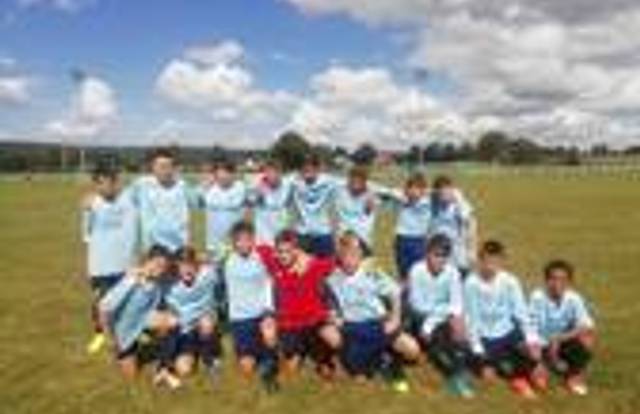 U15 is a football team. They are using SportEasy, the best web and mobile app to manage any sports team (football, soccer, rugby, basketball, baseball, hockey, volleyball...). Coaches and managers can organize the games and practices or send group messages to their players. Players have convenient access to their schedule or statistics. SportEasy is free and available online and there’s an app for iPhone and Android.