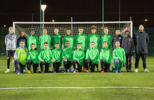U16 is a football team. They are using SportEasy, the best web and mobile app to manage any sports team (football, soccer, rugby, basketball, baseball, hockey, volleyball...). Coaches and managers can organize the games and practices or send group messages to their players. Players have convenient access to their schedule or statistics. SportEasy is free and available online and there’s an app for iPhone and Android.