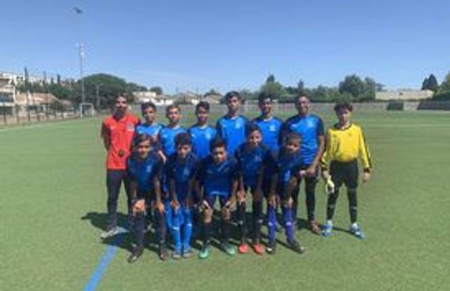 U15 Garçon! is a football team. They are using SportEasy, the best web and mobile app to manage any sports team (football, soccer, rugby, basketball, baseball, hockey, volleyball...). Coaches and managers can organize the games and practices or send group messages to their players. Players have convenient access to their schedule or statistics. SportEasy is free and available online and there’s an app for iPhone and Android.