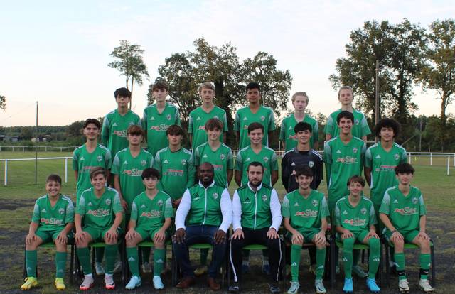 U18 is a football team. They are using SportEasy, the best web and mobile app to manage any sports team (football, soccer, rugby, basketball, baseball, hockey, volleyball...). Coaches and managers can organize the games and practices or send group messages to their players. Players have convenient access to their schedule or statistics. SportEasy is free and available online and there’s an app for iPhone and Android.