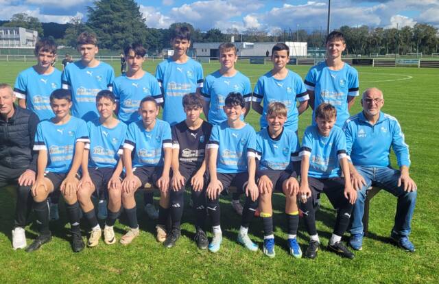 U15 GJ PAYS DE PLOUAY is a football team. They are using SportEasy, the best web and mobile app to manage any sports team (football, soccer, rugby, basketball, baseball, hockey, volleyball...). Coaches and managers can organize the games and practices or send group messages to their players. Players have convenient access to their schedule or statistics. SportEasy is free and available online and there’s an app for iPhone and Android.