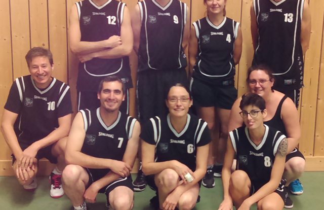 detente team is a basket team. They are using SportEasy, the best web and mobile app to manage any sports team (football, soccer, rugby, basketball, baseball, hockey, volleyball...). Coaches and managers can organize the games and practices or send group messages to their players. Players have convenient access to their schedule or statistics. SportEasy is free and available online and there’s an app for iPhone and Android.