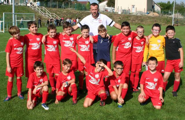 FC Vallée Hien U11 is a football team. They are using SportEasy, the best web and mobile app to manage any sports team (football, soccer, rugby, basketball, baseball, hockey, volleyball...). Coaches and managers can organize the games and practices or send group messages to their players. Players have convenient access to their schedule or statistics. SportEasy is free and available online and there’s an app for iPhone and Android.