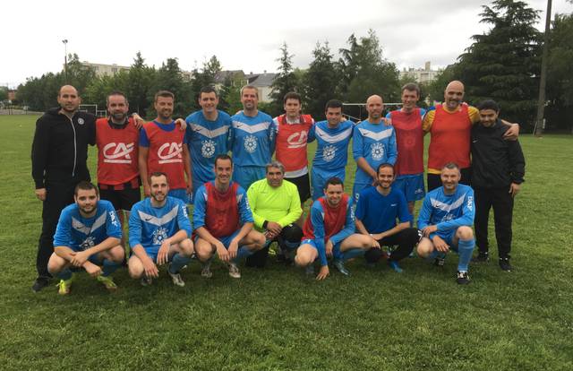 CA SKF St-Cyr-sur-Loire is a football team. They are using SportEasy, the best web and mobile app to manage any sports team (football, soccer, rugby, basketball, baseball, hockey, volleyball...). Coaches and managers can organize the games and practices or send group messages to their players. Players have convenient access to their schedule or statistics. SportEasy is free and available online and there’s an app for iPhone and Android.