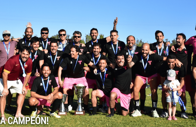Taca Taca is a football team. They are using SportEasy, the best web and mobile app to manage any sports team (football, soccer, rugby, basketball, baseball, hockey, volleyball...). Coaches and managers can organize the games and practices or send group messages to their players. Players have convenient access to their schedule or statistics. SportEasy is free and available online and there’s an app for iPhone and Android.