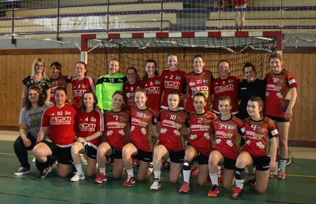 Seniors Filles is a handball team. They are using SportEasy, the best web and mobile app to manage any sports team (football, soccer, rugby, basketball, baseball, hockey, volleyball...). Coaches and managers can organize the games and practices or send group messages to their players. Players have convenient access to their schedule or statistics. SportEasy is free and available online and there’s an app for iPhone and Android.