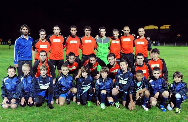 FC BORN is a football team. They are using SportEasy, the best web and mobile app to manage any sports team (football, soccer, rugby, basketball, baseball, hockey, volleyball...). Coaches and managers can organize the games and practices or send group messages to their players. Players have convenient access to their schedule or statistics. SportEasy is free and available online and there’s an app for iPhone and Android.