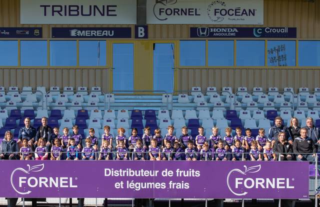 M8 (2018/2019) is a rugby team. They are using SportEasy, the best web and mobile app to manage any sports team (football, soccer, rugby, basketball, baseball, hockey, volleyball...). Coaches and managers can organize the games and practices or send group messages to their players. Players have convenient access to their schedule or statistics. SportEasy is free and available online and there’s an app for iPhone and Android.