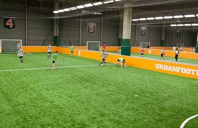 Urban Aubervilliers is a football team. They are using SportEasy, the best web and mobile app to manage any sports team (football, soccer, rugby, basketball, baseball, hockey, volleyball...). Coaches and managers can organize the games and practices or send group messages to their players. Players have convenient access to their schedule or statistics. SportEasy is free and available online and there’s an app for iPhone and Android.