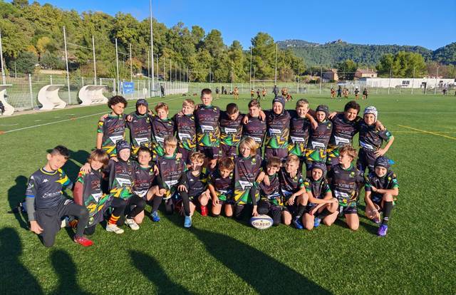 RCHCC83 M12 is a rugby team. They are using SportEasy, the best web and mobile app to manage any sports team (football, soccer, rugby, basketball, baseball, hockey, volleyball...). Coaches and managers can organize the games and practices or send group messages to their players. Players have convenient access to their schedule or statistics. SportEasy is free and available online and there’s an app for iPhone and Android.