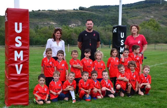 U6 is a rugby team. They are using SportEasy, the best web and mobile app to manage any sports team (football, soccer, rugby, basketball, baseball, hockey, volleyball...). Coaches and managers can organize the games and practices or send group messages to their players. Players have convenient access to their schedule or statistics. SportEasy is free and available online and there’s an app for iPhone and Android.
