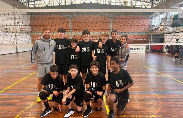 Infantis is a volley team. They are using SportEasy, the best web and mobile app to manage any sports team (football, soccer, rugby, basketball, baseball, hockey, volleyball...). Coaches and managers can organize the games and practices or send group messages to their players. Players have convenient access to their schedule or statistics. SportEasy is free and available online and there’s an app for iPhone and Android.