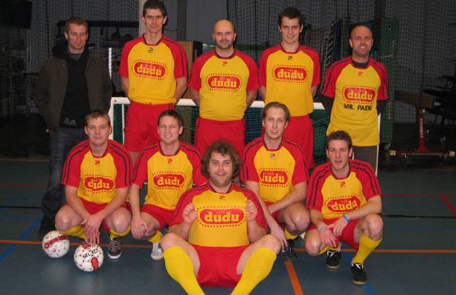 MVC Dudu is a football team. They are using SportEasy, the best web and mobile app to manage any sports team (football, soccer, rugby, basketball, baseball, hockey, volleyball...). Coaches and managers can organize the games and practices or send group messages to their players. Players have convenient access to their schedule or statistics. SportEasy is free and available online and there’s an app for iPhone and Android.