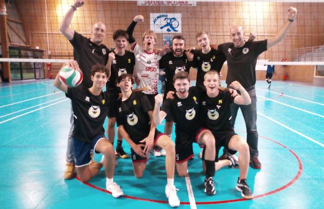 PVV PRA M is a volley team. They are using SportEasy, the best web and mobile app to manage any sports team (football, soccer, rugby, basketball, baseball, hockey, volleyball...). Coaches and managers can organize the games and practices or send group messages to their players. Players have convenient access to their schedule or statistics. SportEasy is free and available online and there’s an app for iPhone and Android.
