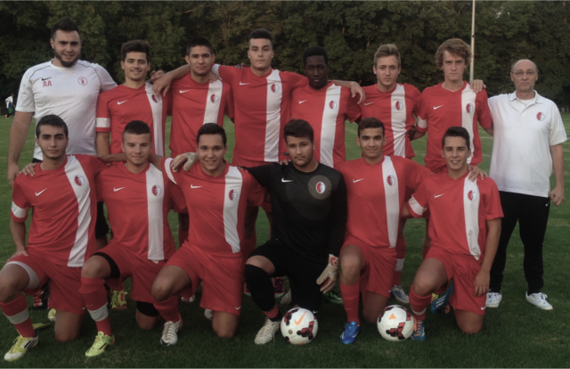 FC Champel (J.A -20) is a football team. They are using SportEasy, the best web and mobile app to manage any sports team (football, soccer, rugby, basketball, baseball, hockey, volleyball...). Coaches and managers can organize the games and practices or send group messages to their players. Players have convenient access to their schedule or statistics. SportEasy is free and available online and there’s an app for iPhone and Android.