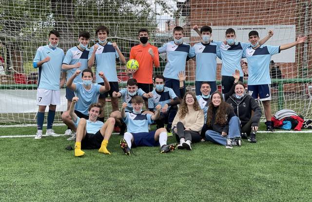 Aston Birra FC is a football team. They are using SportEasy, the best web and mobile app to manage any sports team (football, soccer, rugby, basketball, baseball, hockey, volleyball...). Coaches and managers can organize the games and practices or send group messages to their players. Players have convenient access to their schedule or statistics. SportEasy is free and available online and there’s an app for iPhone and Android.