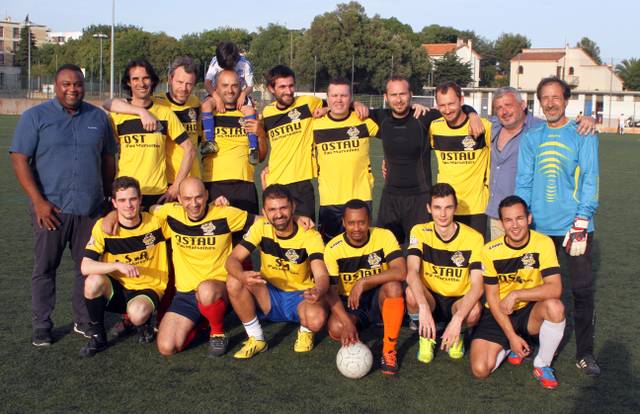Le Cosmos de Marseille - Section Foot à 7 is a football team. They are using SportEasy, the best web and mobile app to manage any sports team (football, soccer, rugby, basketball, baseball, hockey, volleyball...). Coaches and managers can organize the games and practices or send group messages to their players. Players have convenient access to their schedule or statistics. SportEasy is free and available online and there’s an app for iPhone and Android.