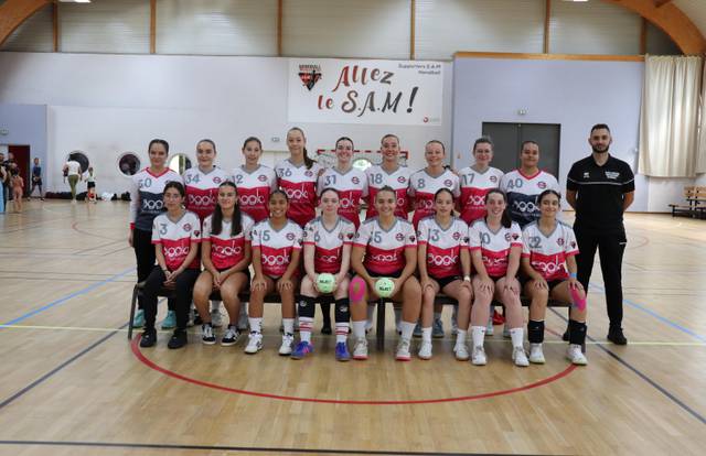 18F SAM HAND is a handball team. They are using SportEasy, the best web and mobile app to manage any sports team (football, soccer, rugby, basketball, baseball, hockey, volleyball...). Coaches and managers can organize the games and practices or send group messages to their players. Players have convenient access to their schedule or statistics. SportEasy is free and available online and there’s an app for iPhone and Android.