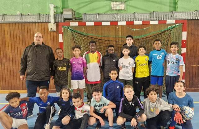 U12-U13 is a futsal team. They are using SportEasy, the best web and mobile app to manage any sports team (football, soccer, rugby, basketball, baseball, hockey, volleyball...). Coaches and managers can organize the games and practices or send group messages to their players. Players have convenient access to their schedule or statistics. SportEasy is free and available online and there’s an app for iPhone and Android.
