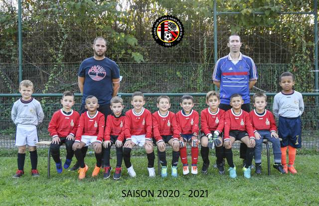 U7 is a football team. They are using SportEasy, the best web and mobile app to manage any sports team (football, soccer, rugby, basketball, baseball, hockey, volleyball...). Coaches and managers can organize the games and practices or send group messages to their players. Players have convenient access to their schedule or statistics. SportEasy is free and available online and there’s an app for iPhone and Android.