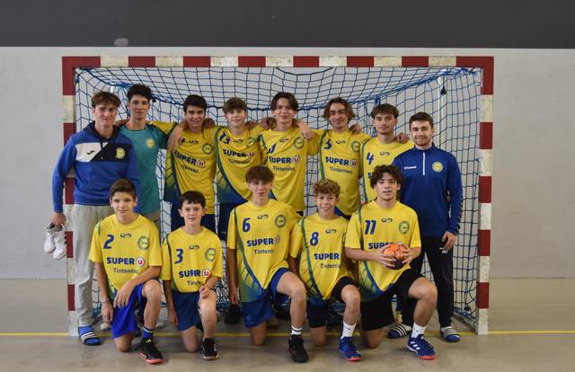 -18 M is a handball team. They are using SportEasy, the best web and mobile app to manage any sports team (football, soccer, rugby, basketball, baseball, hockey, volleyball...). Coaches and managers can organize the games and practices or send group messages to their players. Players have convenient access to their schedule or statistics. SportEasy is free and available online and there’s an app for iPhone and Android.