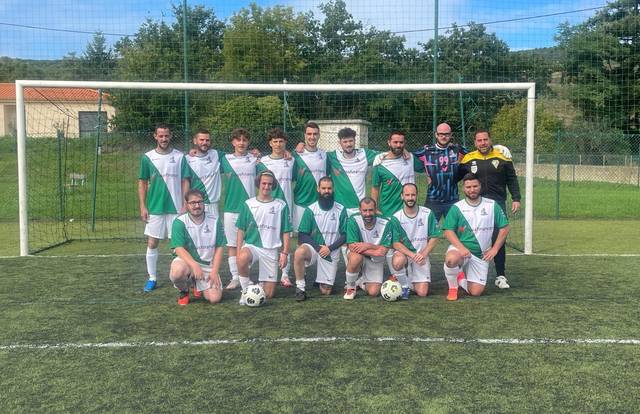 ST GERMAIN VERNET SENIORS is a football team. They are using SportEasy, the best web and mobile app to manage any sports team (football, soccer, rugby, basketball, baseball, hockey, volleyball...). Coaches and managers can organize the games and practices or send group messages to their players. Players have convenient access to their schedule or statistics. SportEasy is free and available online and there’s an app for iPhone and Android.