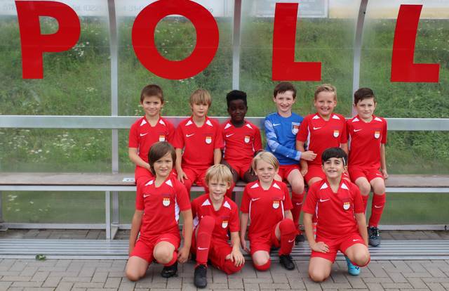 VFL Rheingold Poll U10 is a football team. They are using SportEasy, the best web and mobile app to manage any sports team (football, soccer, rugby, basketball, baseball, hockey, volleyball...). Coaches and managers can organize the games and practices or send group messages to their players. Players have convenient access to their schedule or statistics. SportEasy is free and available online and there’s an app for iPhone and Android.