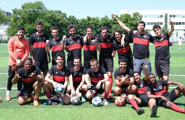 Tôhô FC is a football team. They are using SportEasy, the best web and mobile app to manage any sports team (football, soccer, rugby, basketball, baseball, hockey, volleyball...). Coaches and managers can organize the games and practices or send group messages to their players. Players have convenient access to their schedule or statistics. SportEasy is free and available online and there’s an app for iPhone and Android.