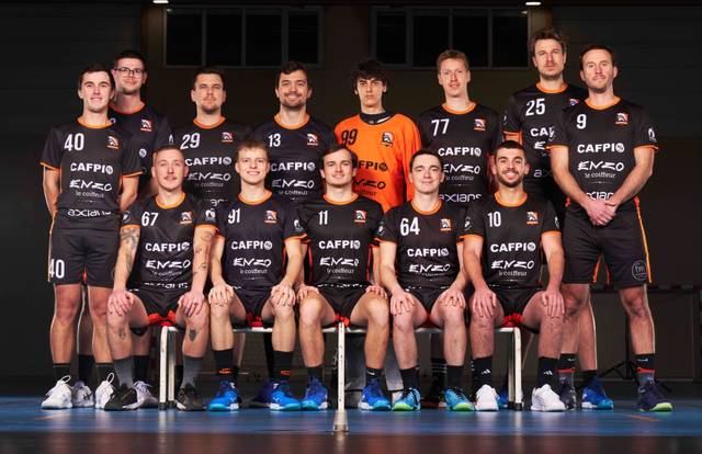 N1 is a floorball team. They are using SportEasy, the best web and mobile app to manage any sports team (football, soccer, rugby, basketball, baseball, hockey, volleyball...). Coaches and managers can organize the games and practices or send group messages to their players. Players have convenient access to their schedule or statistics. SportEasy is free and available online and there’s an app for iPhone and Android.