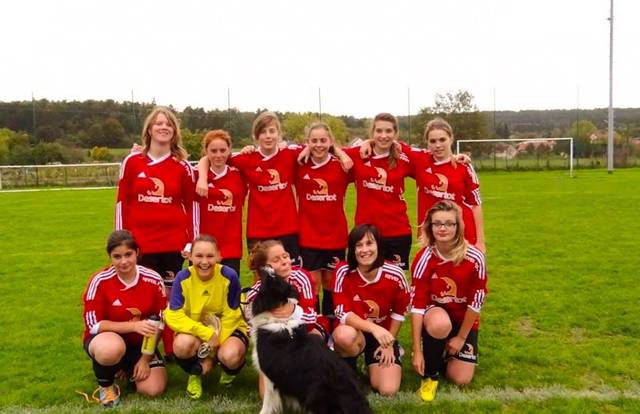 Réveil Football Is-sur-Tille Féminines U18 is a football team. They are using SportEasy, the best web and mobile app to manage any sports team (football, soccer, rugby, basketball, baseball, hockey, volleyball...). Coaches and managers can organize the games and practices or send group messages to their players. Players have convenient access to their schedule or statistics. SportEasy is free and available online and there’s an app for iPhone and Android.