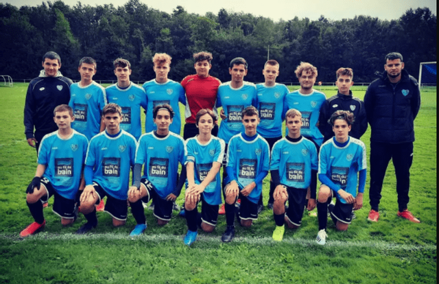U18 FCMPL is a football team. They are using SportEasy, the best web and mobile app to manage any sports team (football, soccer, rugby, basketball, baseball, hockey, volleyball...). Coaches and managers can organize the games and practices or send group messages to their players. Players have convenient access to their schedule or statistics. SportEasy is free and available online and there’s an app for iPhone and Android.