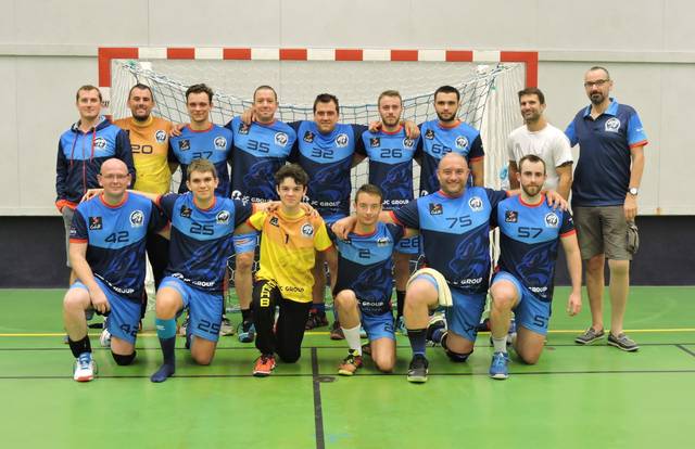 E .VAL DE REUIL LOUVIERS HB 3 is a handball team. They are using SportEasy, the best web and mobile app to manage any sports team (football, soccer, rugby, basketball, baseball, hockey, volleyball...). Coaches and managers can organize the games and practices or send group messages to their players. Players have convenient access to their schedule or statistics. SportEasy is free and available online and there’s an app for iPhone and Android.