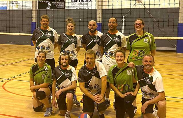 Villers volley Foxes is a volley team. They are using SportEasy, the best web and mobile app to manage any sports team (football, soccer, rugby, basketball, baseball, hockey, volleyball...). Coaches and managers can organize the games and practices or send group messages to their players. Players have convenient access to their schedule or statistics. SportEasy is free and available online and there’s an app for iPhone and Android.