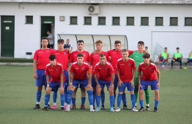 Sporting Alcázar JN is a football team. They are using SportEasy, the best web and mobile app to manage any sports team (football, soccer, rugby, basketball, baseball, hockey, volleyball...). Coaches and managers can organize the games and practices or send group messages to their players. Players have convenient access to their schedule or statistics. SportEasy is free and available online and there’s an app for iPhone and Android.