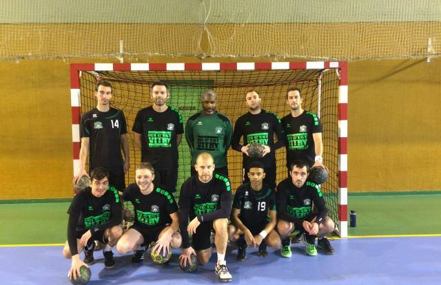 ES Vitry SM3&4 is a handball team. They are using SportEasy, the best web and mobile app to manage any sports team (football, soccer, rugby, basketball, baseball, hockey, volleyball...). Coaches and managers can organize the games and practices or send group messages to their players. Players have convenient access to their schedule or statistics. SportEasy is free and available online and there’s an app for iPhone and Android.